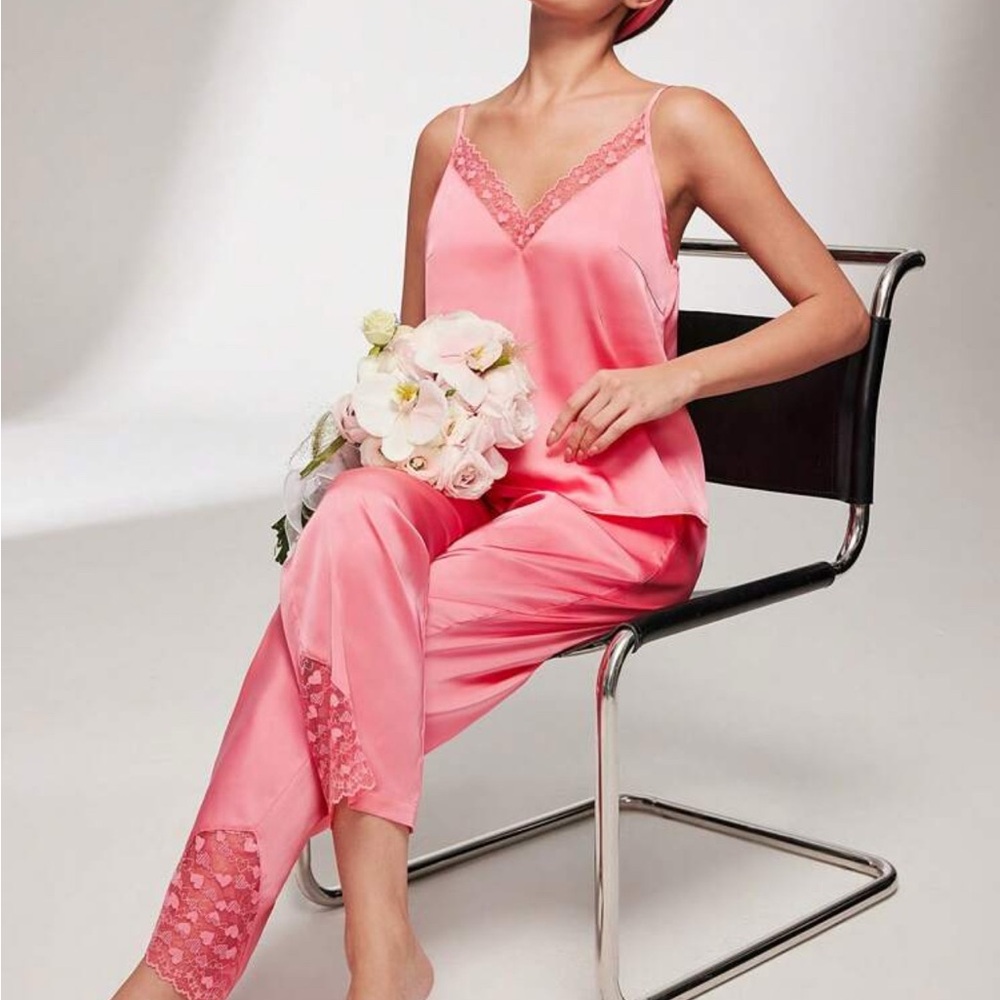 Source Unknown Pink Satin Pajamas with Lace Trim